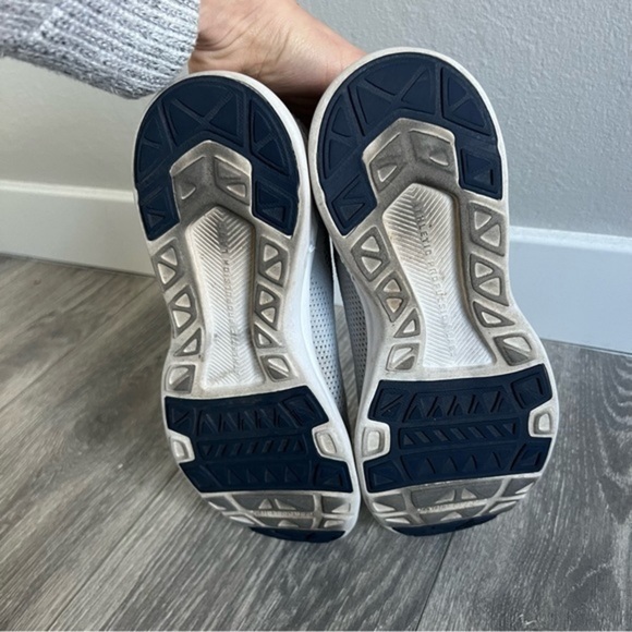 APL Women's TechLoom Breeze - Picture 7 of 8